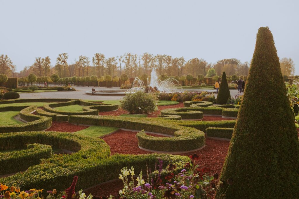 aménagement extérieur jardin français