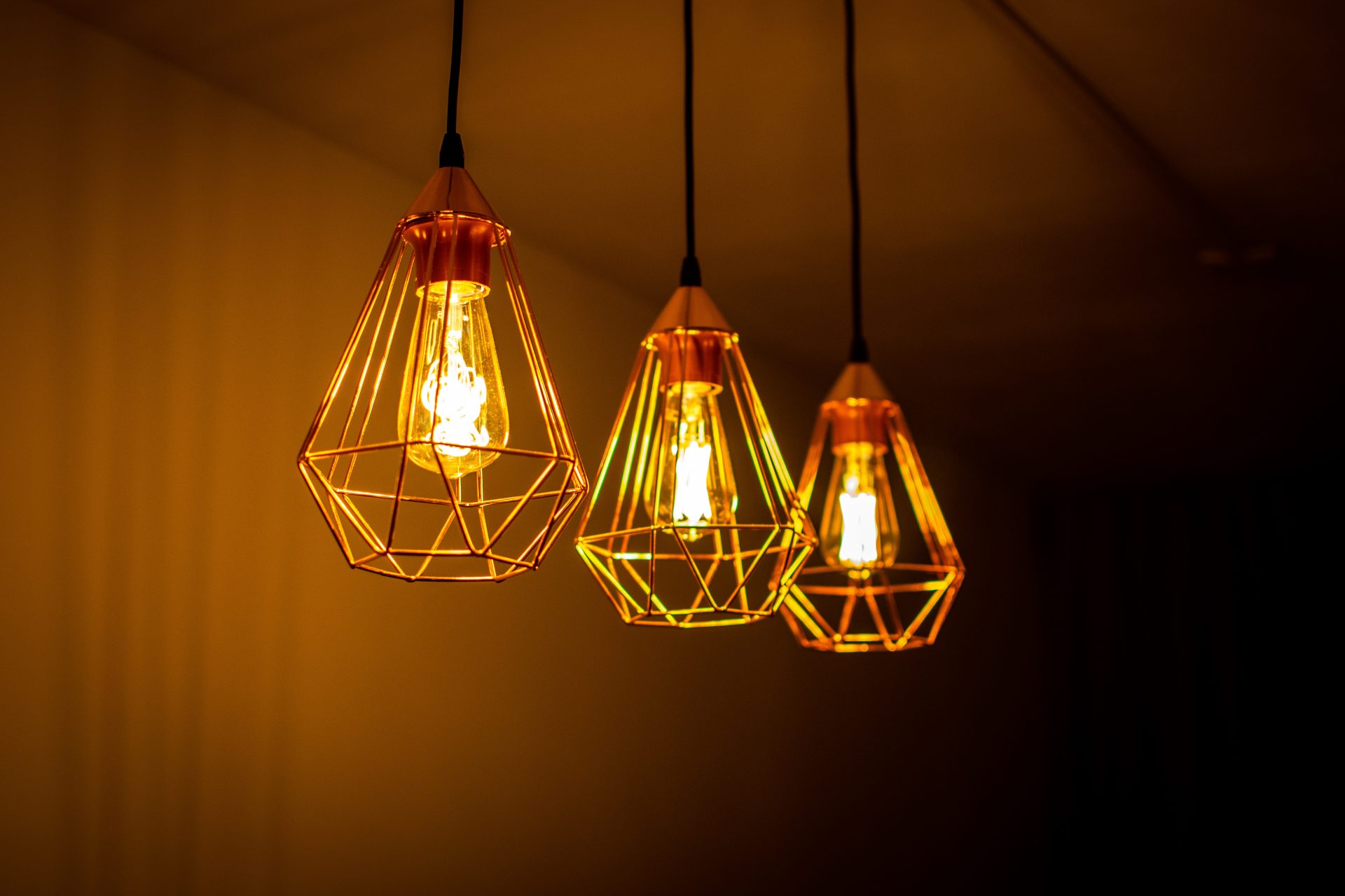 Serie de 3 lampes au plafond